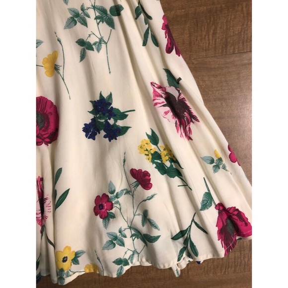 Floral Dress - Picture 2 of 7